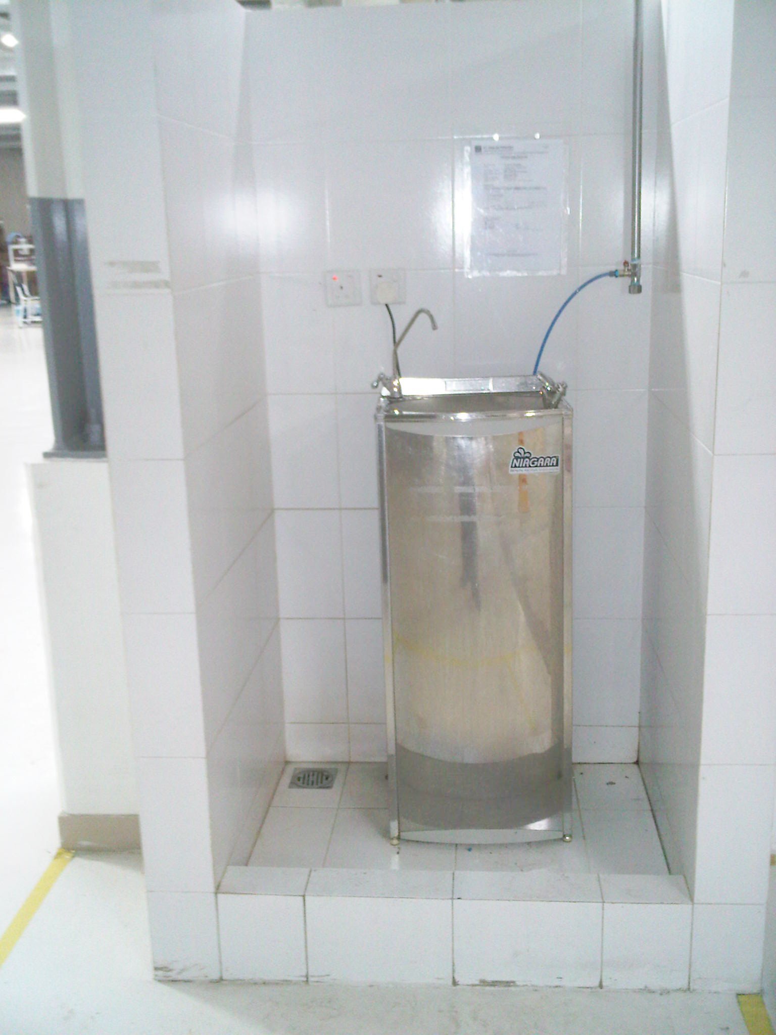 Niagara Drinking Fountain Free Standing